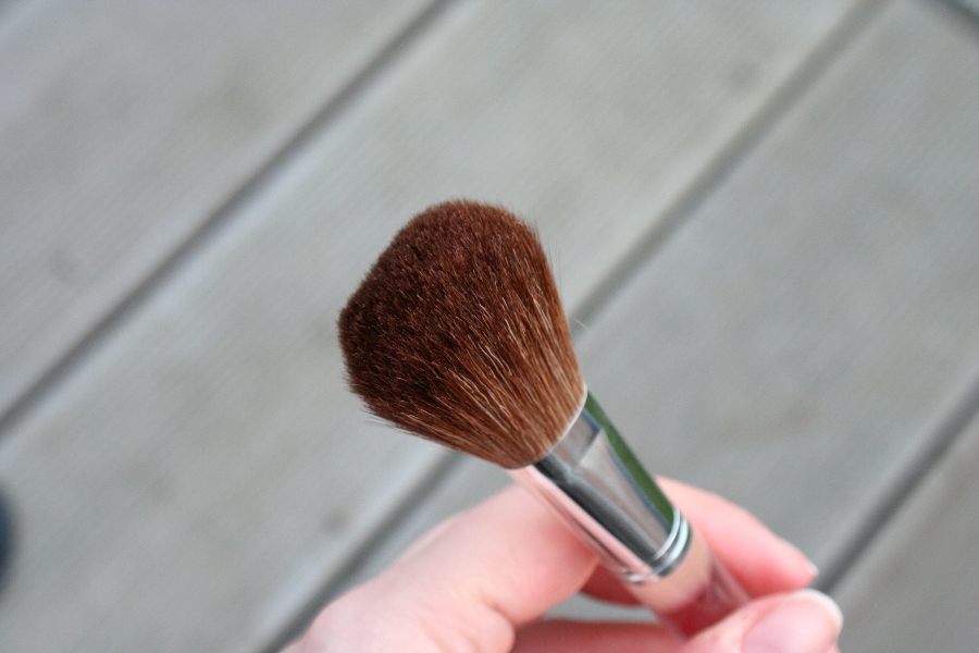 Clinique brushes deals